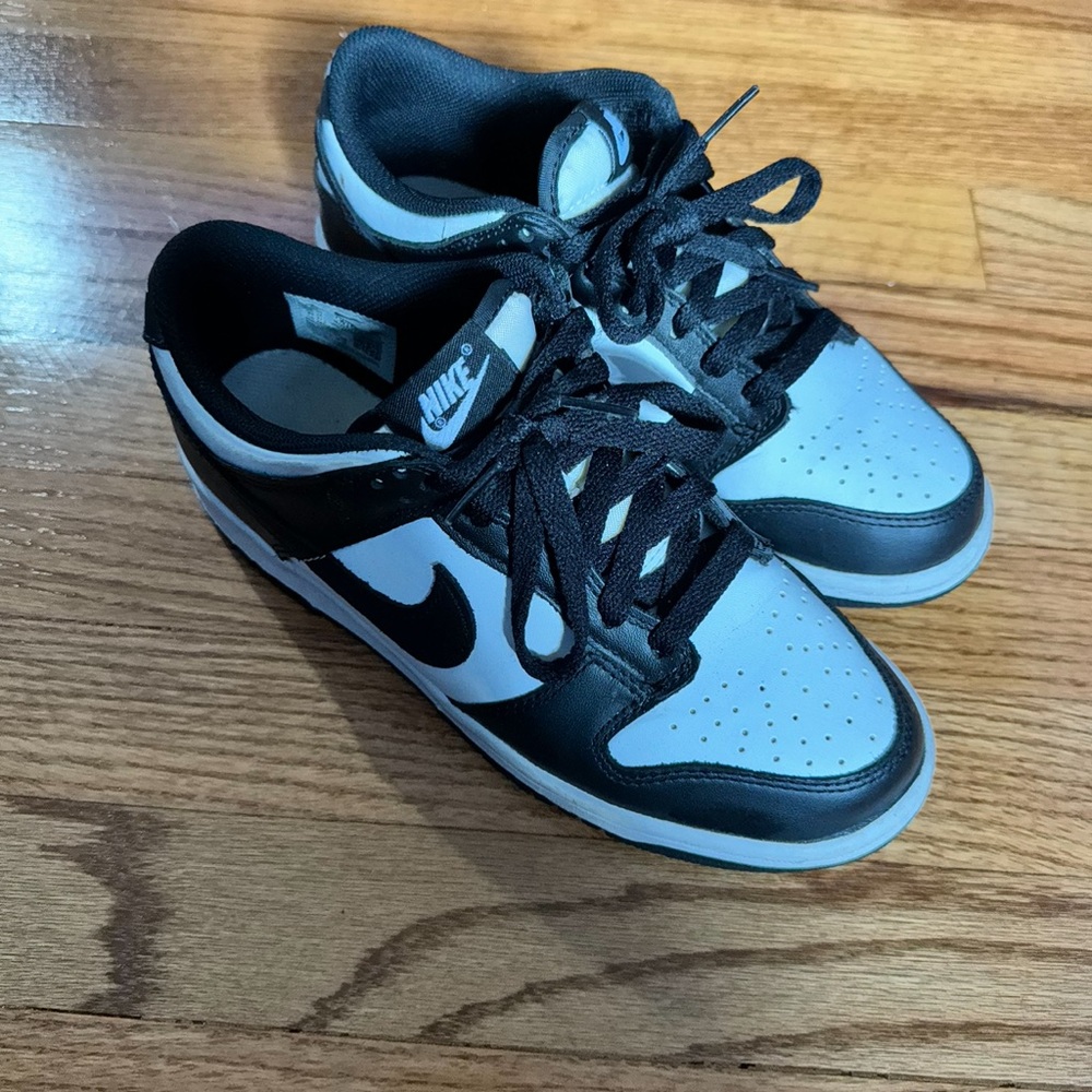 Panda dunks